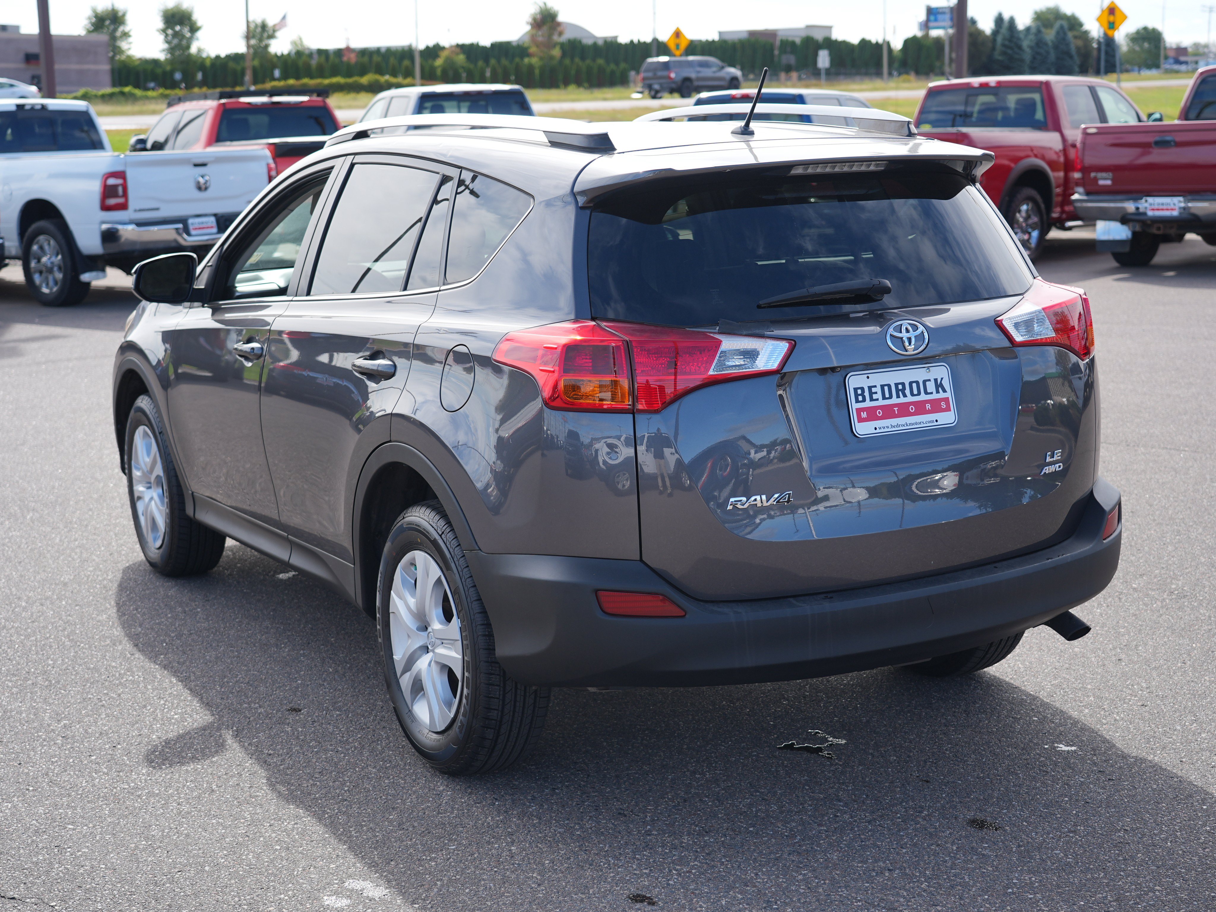 Used 2015 Toyota RAV4 LE AWD/4WD image 5