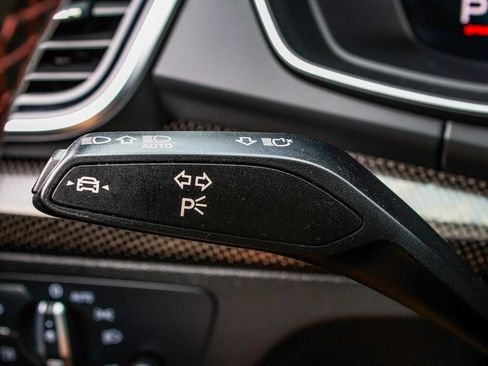 Used 2022 Audi SQ5 Premium Plus w/ Premium Plus Package image 26