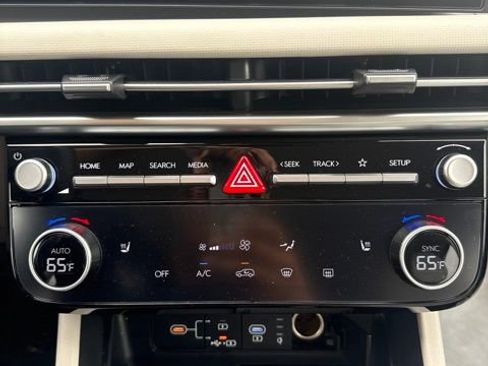 Used 2025 Hyundai Tucson SEL FWD image 16