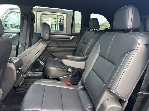 Used 2026 GMC Acadia Elevation w/ Black Edition FWD image 12