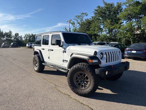 Used 2022 Jeep Wrangler Unlimited Sport AWD/4WD image 21