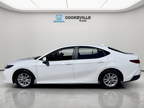 Used 2026 Toyota Camry LE FWD image 8