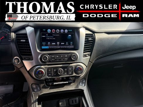Used 2018 Chevrolet Suburban Premier AWD/4WD image 19