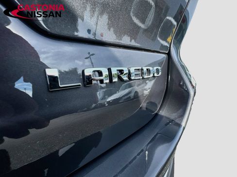 Used 2023 Jeep Grand Cherokee Laredo AWD/4WD image 41