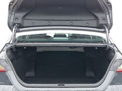 Used 2025 Toyota Camry LE image 28