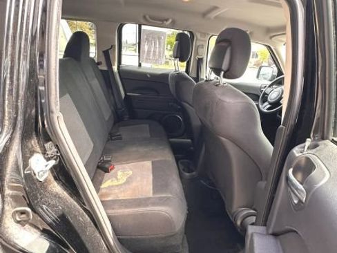 Used 2012 Jeep Patriot Sport FWD image 17