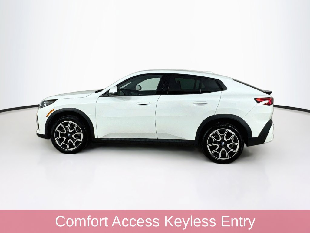Used 2025 BMW X2 xDrive28i w/ Premium Package AWD/4WD image 4