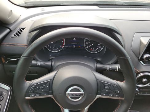 Used 2023 Nissan Sentra SR FWD image 21