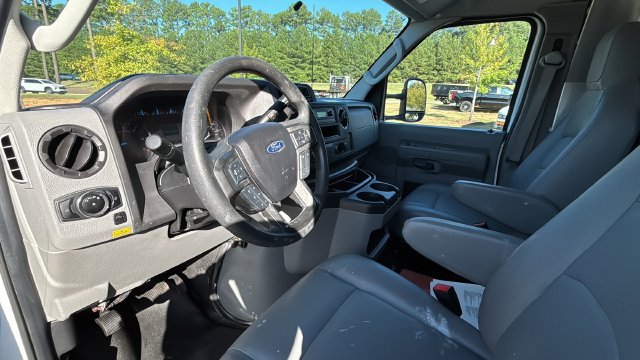Used 2024 Ford E-350 and Econoline 350 Super Duty w/ Power Windows & Locks Group RWD image 19