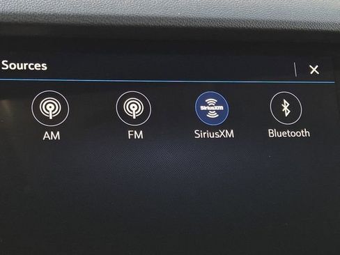 Used 2021 Buick Envision Essence image 4