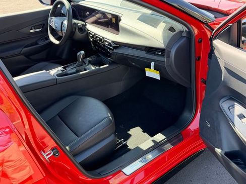 New 2026 Nissan Sentra SR FWD image 25