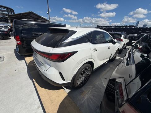 Used 2023 Lexus RX 350 Premium Plus w/ Accessory Package (Z1) FWD image 2