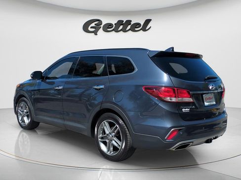 Used 2017 Hyundai Santa Fe SE image 6