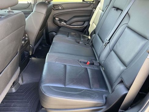 Used 2019 Chevrolet Tahoe LT image 12