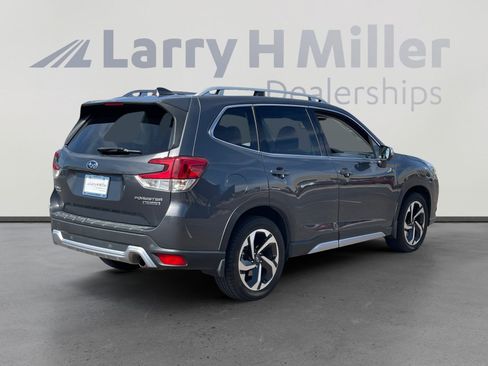 Used 2022 Subaru Forester Touring w/ Popular Package #3 AWD/4WD image 5