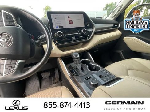 Used 2023 Toyota Highlander Limited AWD/4WD image 20