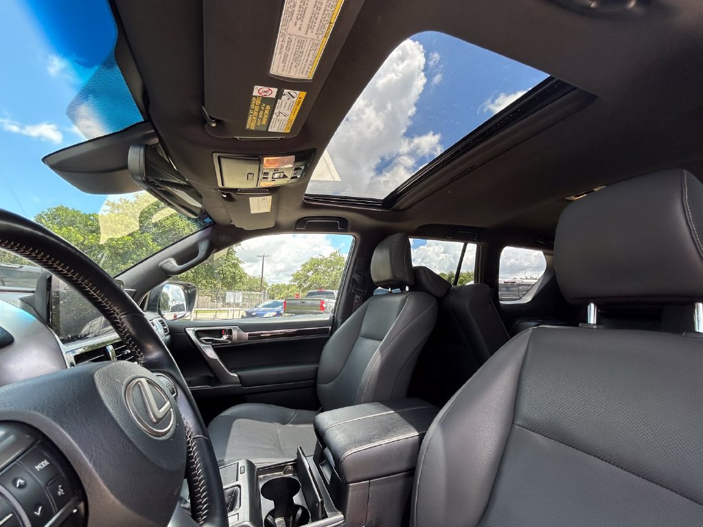 Used 2023 Lexus GX 460 AWD/4WD image 12