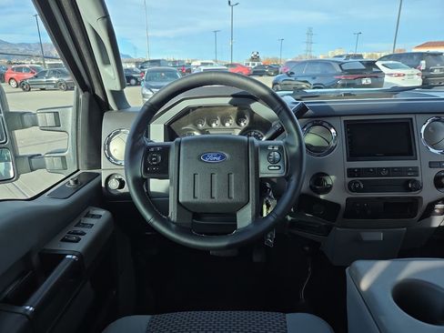 Used 2015 Ford F250 XLT image 14