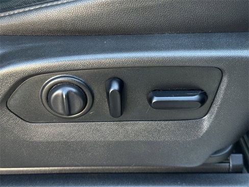 Used 2019 Chevrolet Silverado 1500 LTZ w/ LTZ Texas Edition image 35