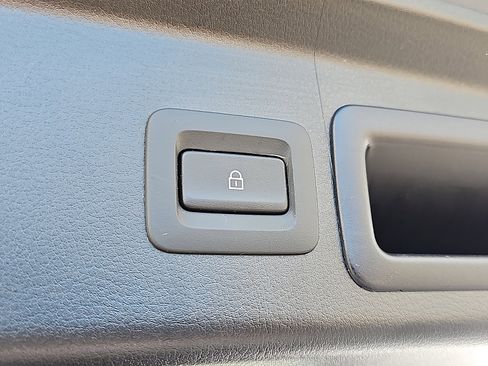 Used 2025 MAZDA CX-30 AWD 2.5 S w/ Preferred Package image 32