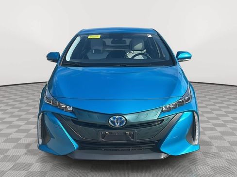 Used 2017 Toyota Prius Prime Premium FWD image 2
