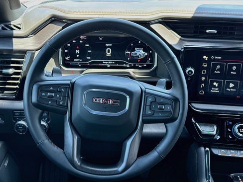 Used 2024 GMC Sierra 1500 AT4 w/ Technology Package AWD/4WD image 16