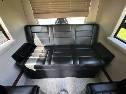 Used 2017 Mercedes-Benz Sprinter 3500 image 30