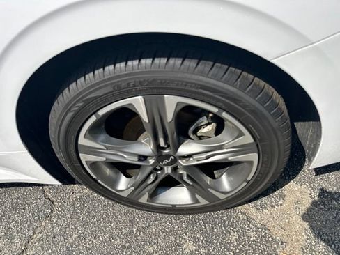 Used 2024 Kia K5 EX w/ EX Premium Package FWD image 7