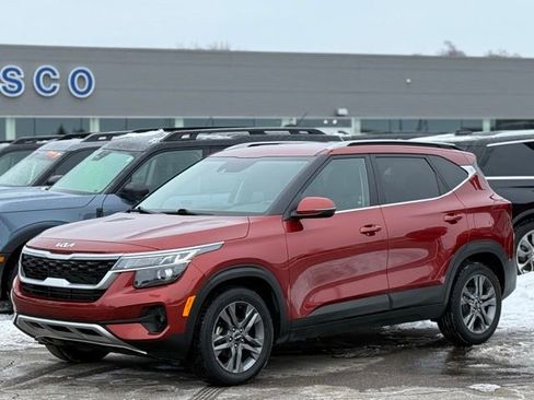 Used 2023 Kia Seltos S w/ Navigation Package image 27