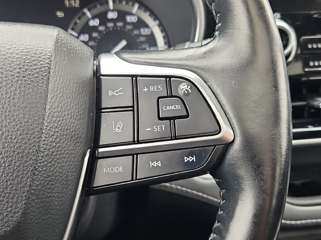 Used 2021 Toyota Highlander Platinum AWD/4WD image 31