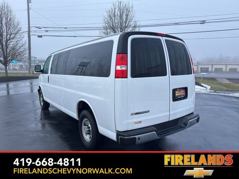 Used 2024 Chevrolet Express 3500 LT w/ LT Preferred Equipment Group image 34