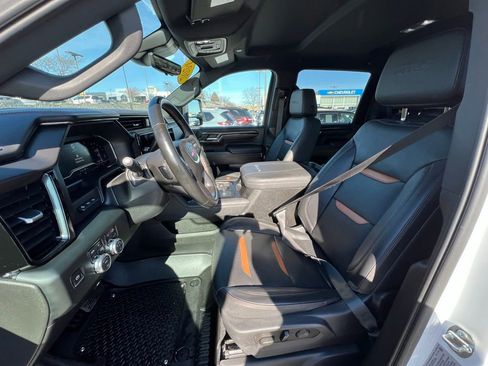 Used 2024 GMC Sierra 2500 AT4 w/ Technology Package image 18