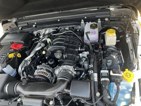 New 2025 Jeep Gladiator Mojave w/ Convenience Group image 10