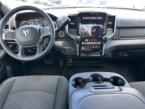 Used 2025 RAM 2500 Big Horn AWD/4WD image 10