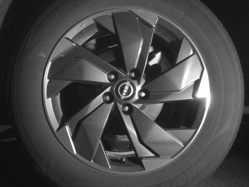 Used 2025 Nissan Rogue SV AWD/4WD image 14