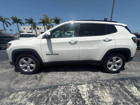 Used 2019 Jeep Compass Latitude FWD image 8