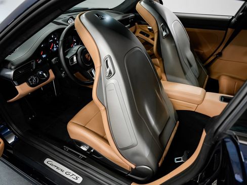 Used 2018 Porsche 911 Carrera GTS RWD image 20
