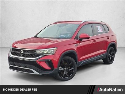 Used 2023 Volkswagen Taos SE w/ Black Wheel Package