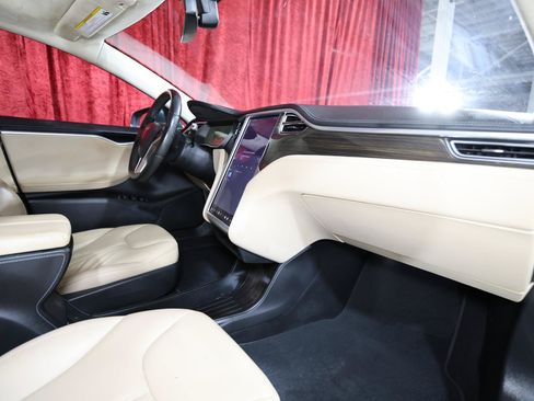 Used 2014 Tesla Model S 85 RWD image 23