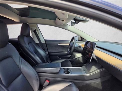 Used 2023 Tesla Model 3 Standard Range RWD image 17