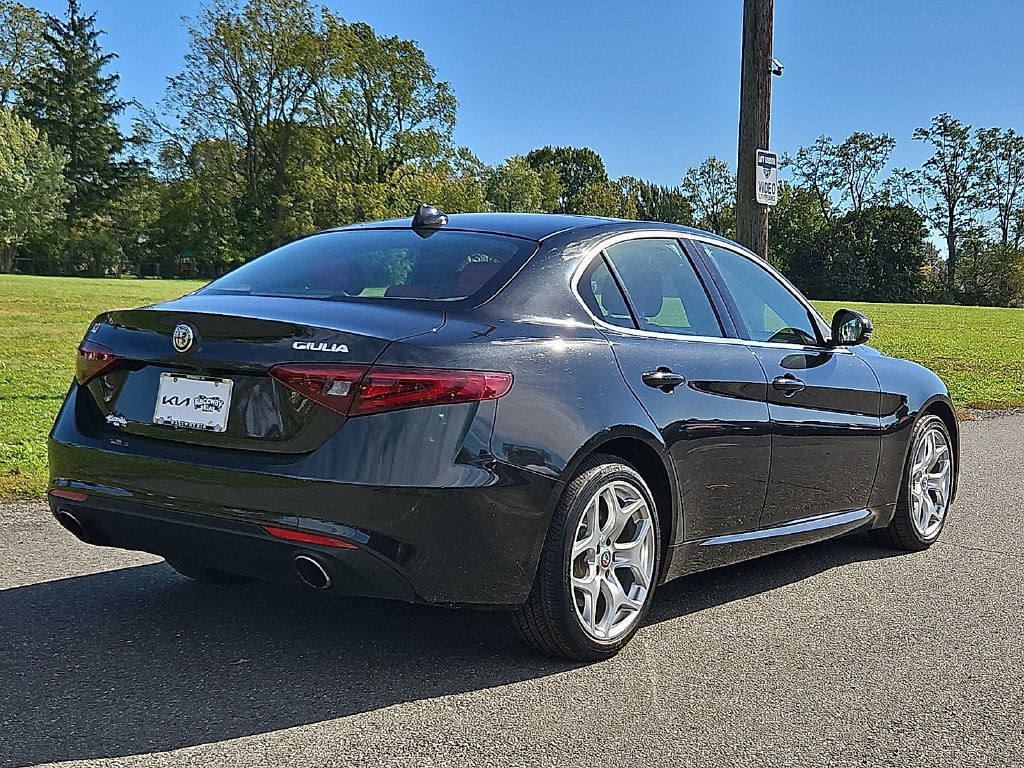 Used 2021 Alfa Romeo Giulia Ti w/ Active Assist 2 Package TI AWD/4WD image 7