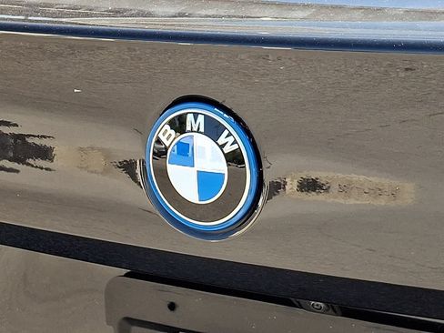 Used 2025 BMW i5 eDrive40i RWD image 32