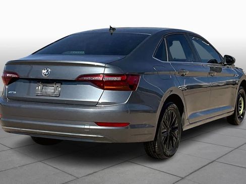 Used 2019 Volkswagen Jetta SEL w/ Cold Weather Package image 13