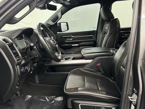 Used 2023 RAM 1500 Laramie AWD/4WD image 10