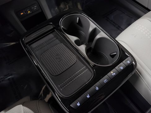 New 2026 Hyundai Ioniq 5 Limited image 9