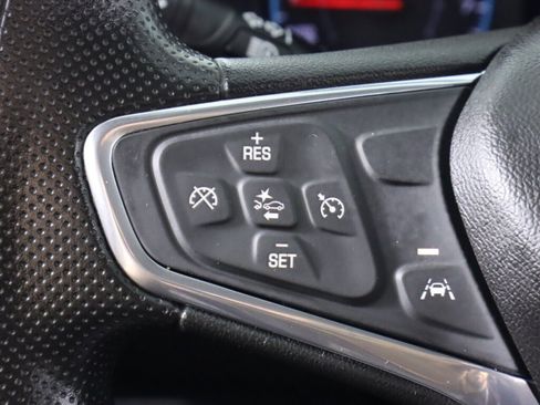 Used 2020 Chevrolet Equinox LS w/ LPO, Cargo Package AWD/4WD image 12