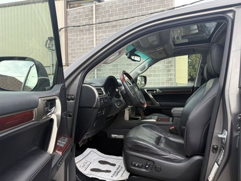Used 2010 Lexus GX 460 Premium AWD/4WD image 13