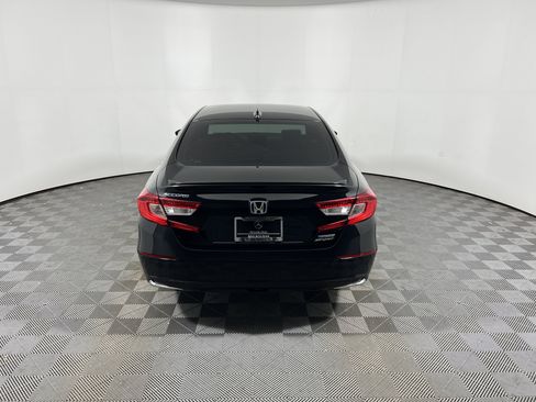 Used 2022 Honda Accord Sport image 4