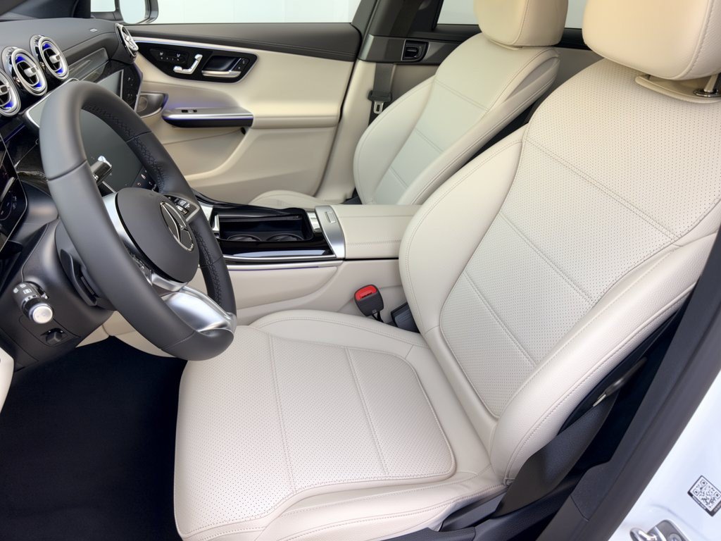 Used 2027 Mercedes-Benz GLC 300 image 5
