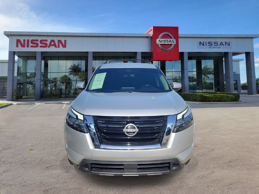 Certified 2023 Nissan Pathfinder SV FWD image 7